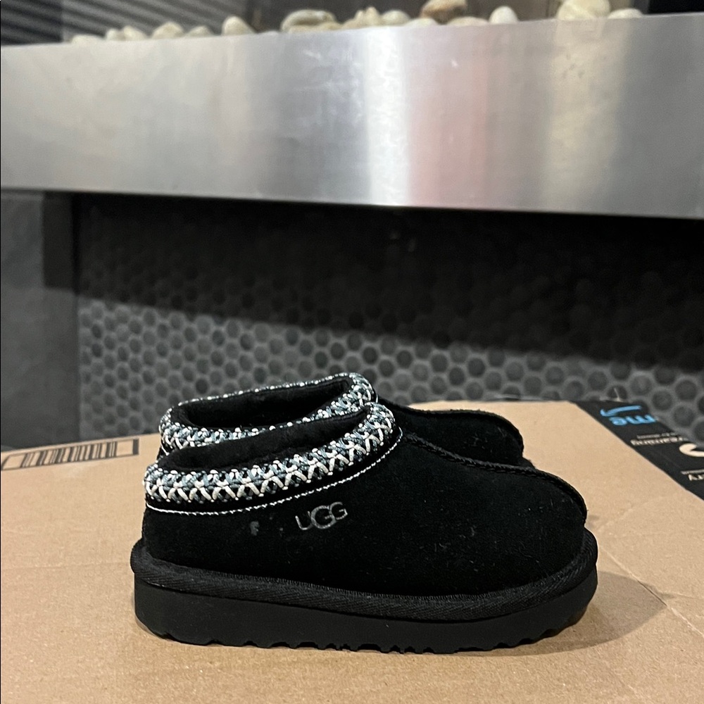 UGG Black Suede Slippers with Knit Detail